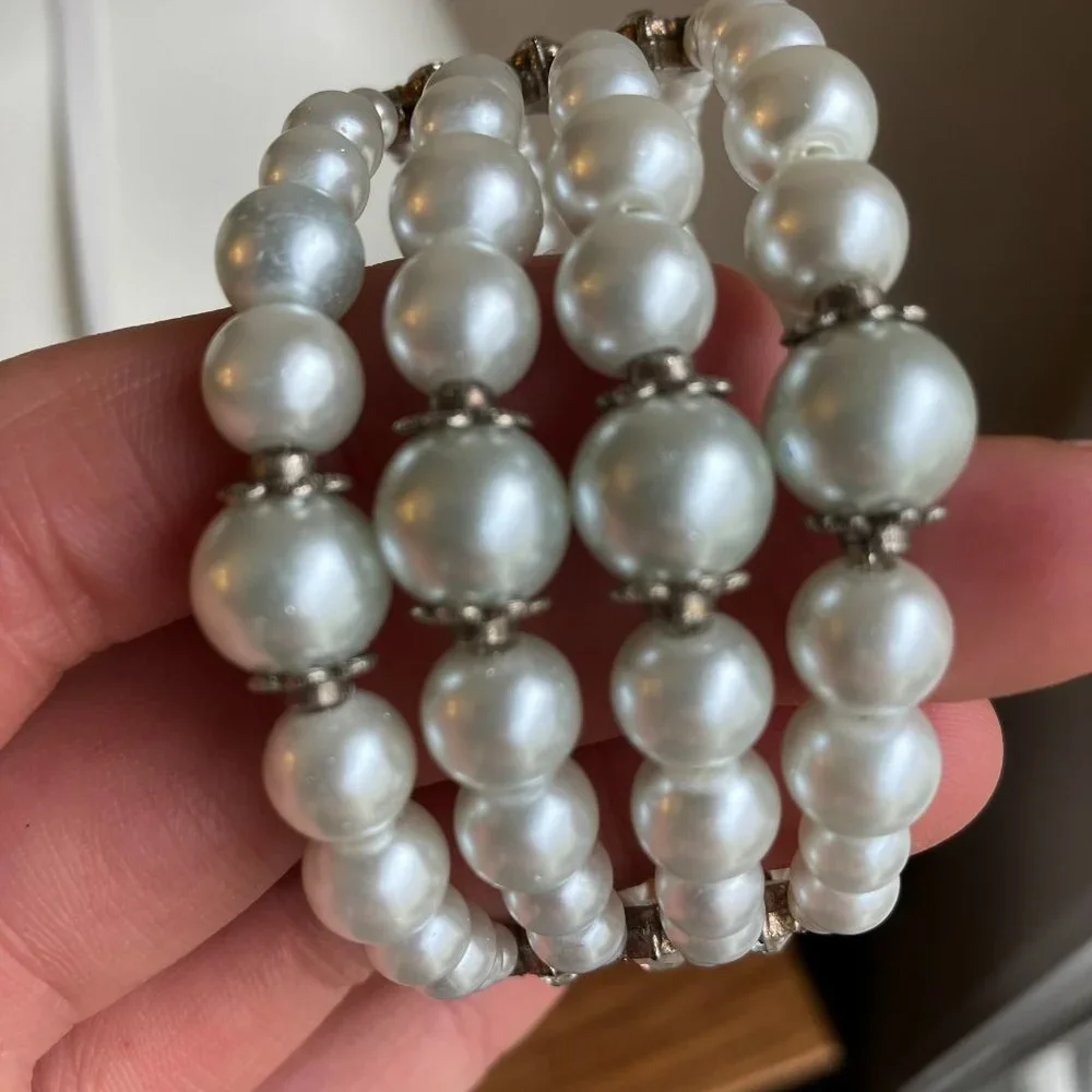Pearl Bracelet 4 Strand Pearl Cuff Bracelet Brand New Fits ALL
